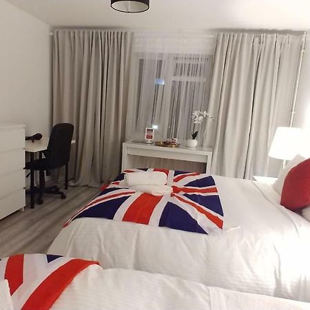 Al Iram Guest House 런던 외부 사진