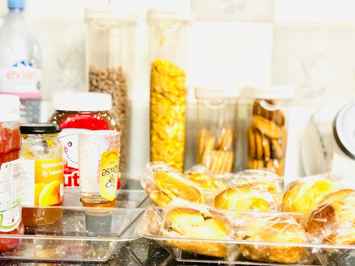 Al Iram Guest House 런던 외부 사진