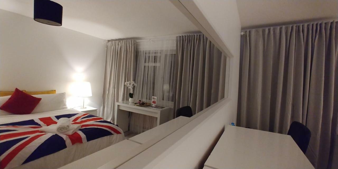 Al Iram Guest House 런던 외부 사진