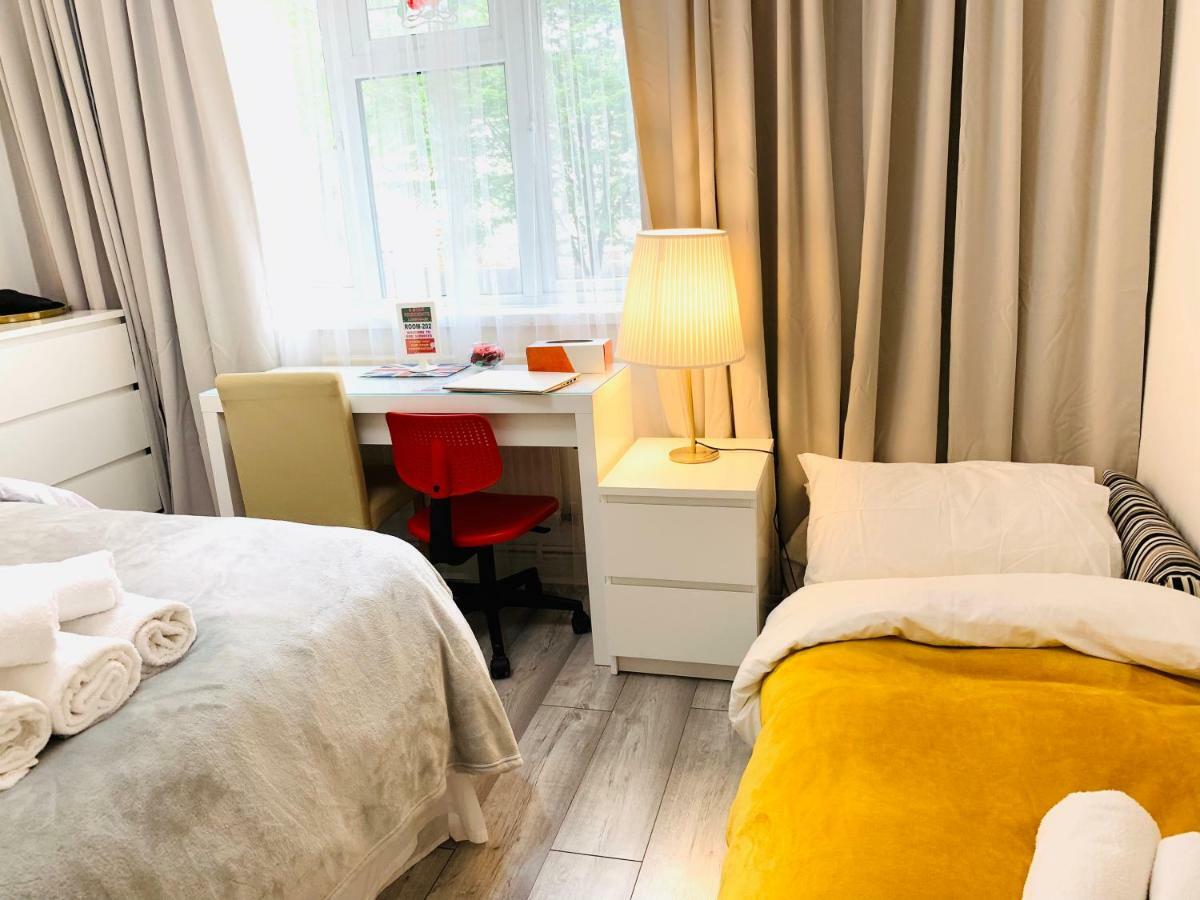 Al Iram Guest House 런던 외부 사진